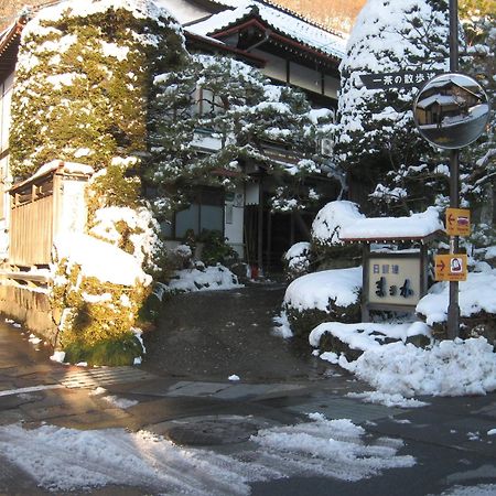 Maruka Ryokan Yamanouchi  Buitenkant foto