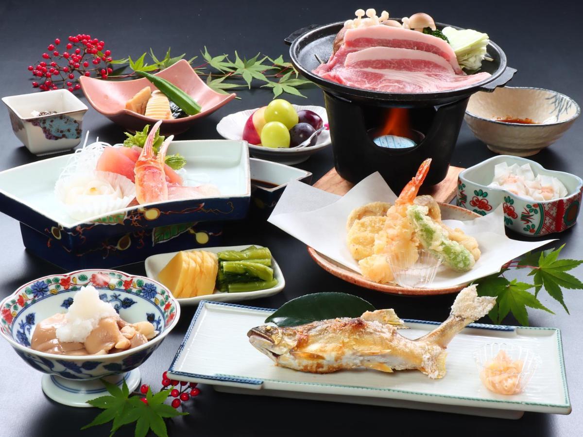 Maruka Ryokan Yamanouchi  Buitenkant foto