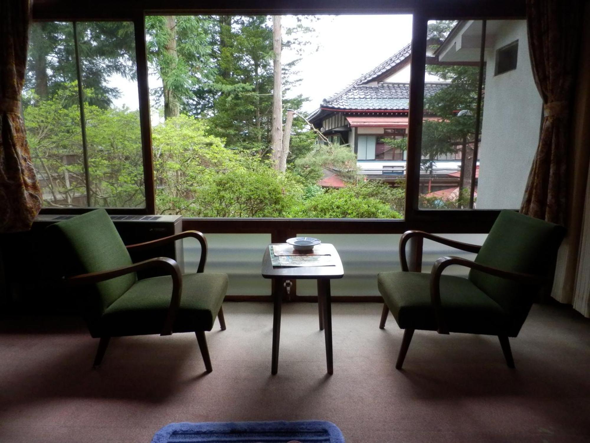 Maruka Ryokan Yamanouchi  Buitenkant foto